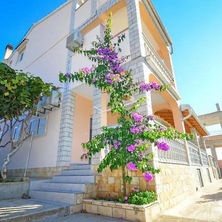 Apartmán Ivana I Martina-3 *