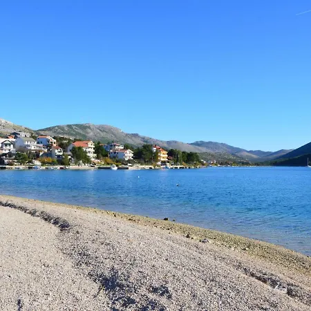 Ivana I Martina-3 *