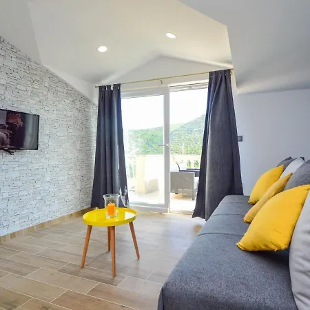 Ivana I Martina-3 Apartmán Grebaštica