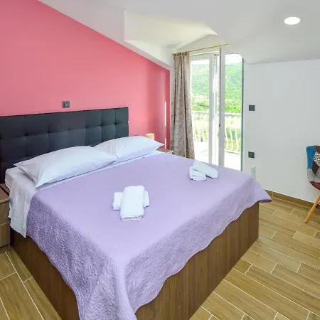 Ivana I Martina-3 Grebaštica